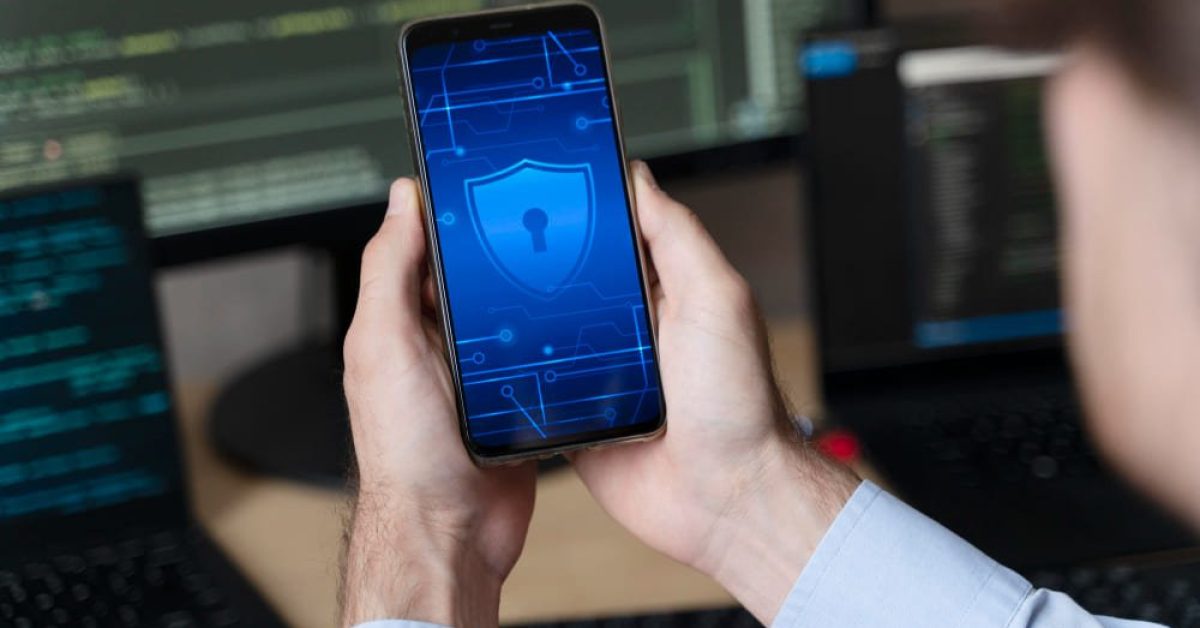 Seguridad de datos en redes compartidas 2026: Nuevas amenazas de la IA generativa y la protección de OfficeMadrid
